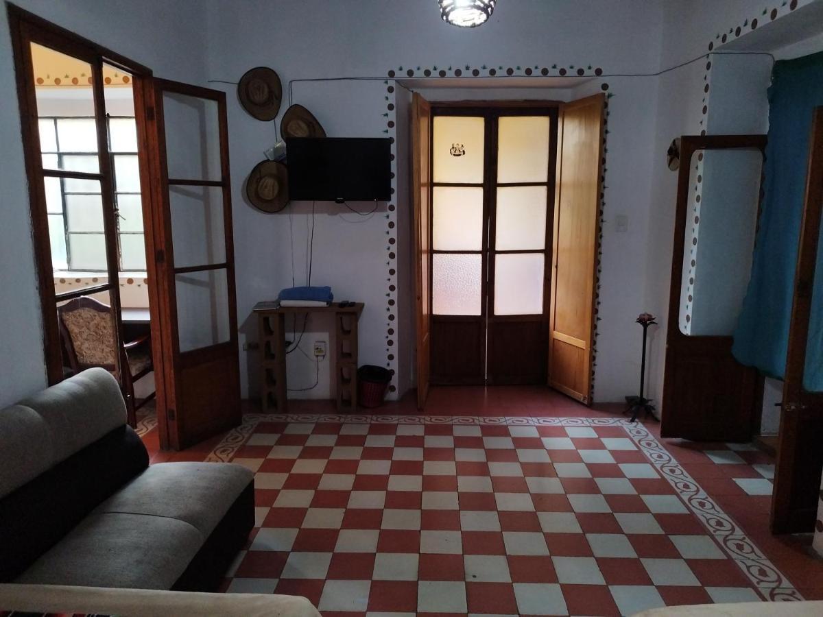 Apartamento Cuarto Panchito ***Centro Histórico*** Querétaro Exterior foto